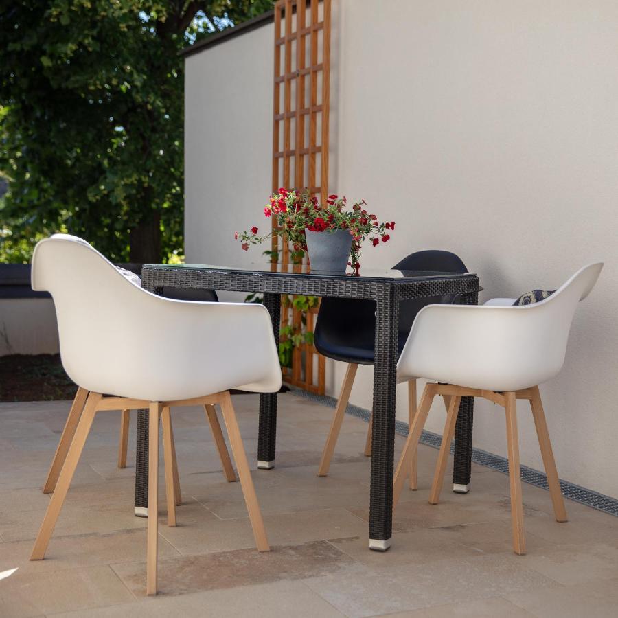 Pannonia Appartements 2 نيوسيدل آم سي المظهر الخارجي الصورة
